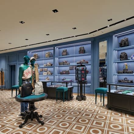 openingstijden gucci amsterdam|gucci ad amsterdam.